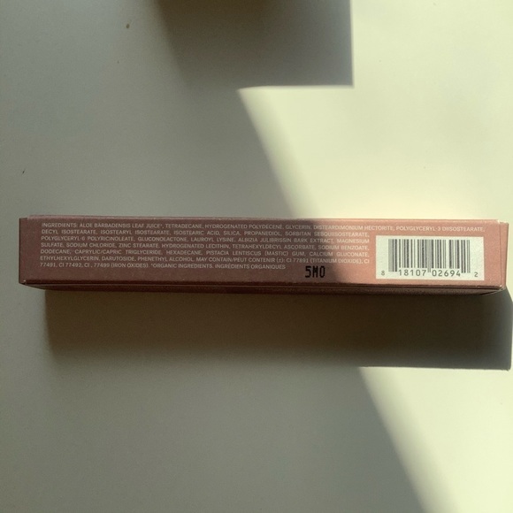ILIA True Skin Serum Concealer - Picture 5 of 5